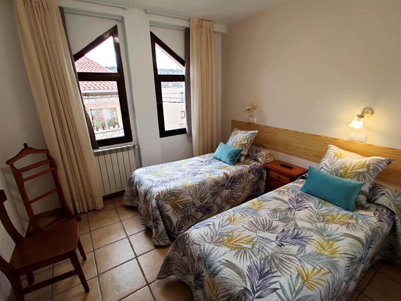 Royuela Hostal Екстериор снимка